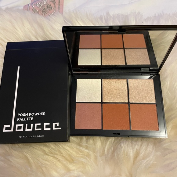 Blush - Picture 1 of 3
